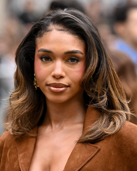 Closeup shot of Lori Harvey with natural highlights
